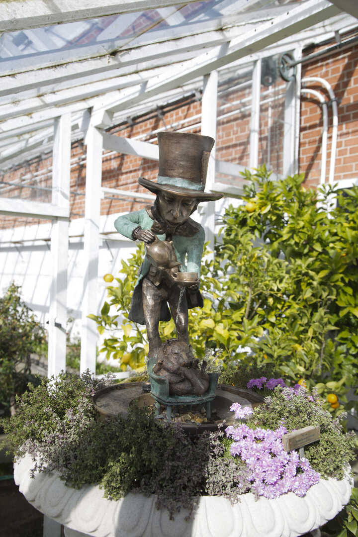 mad hatter water feature at forde abbey