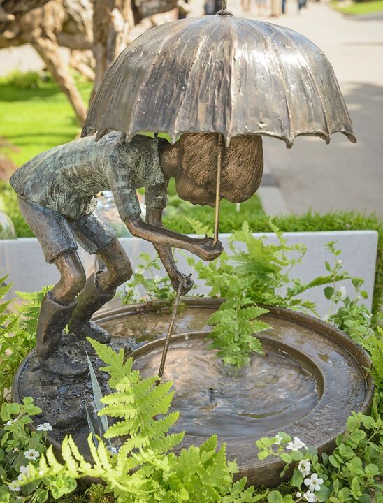 rjw-product-image-boy-with-umbrella-5.jpg