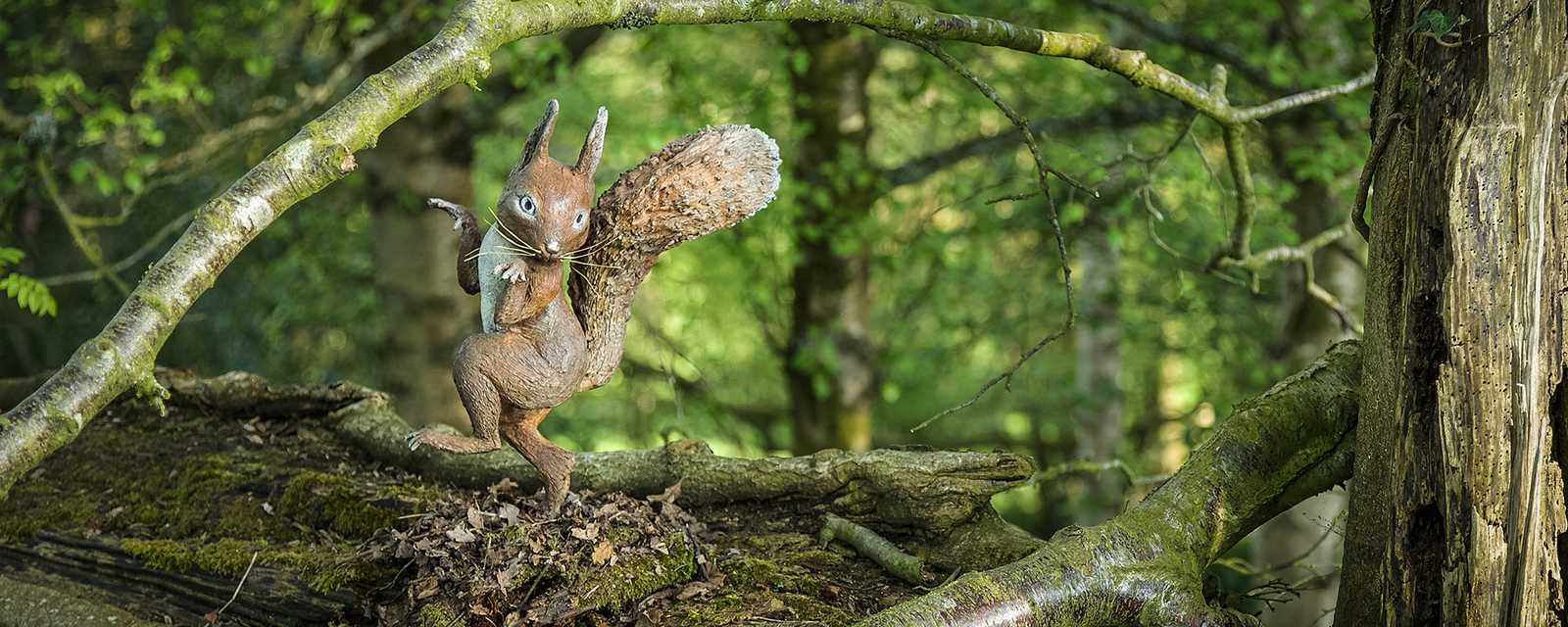 squirrel nutkin sculpture