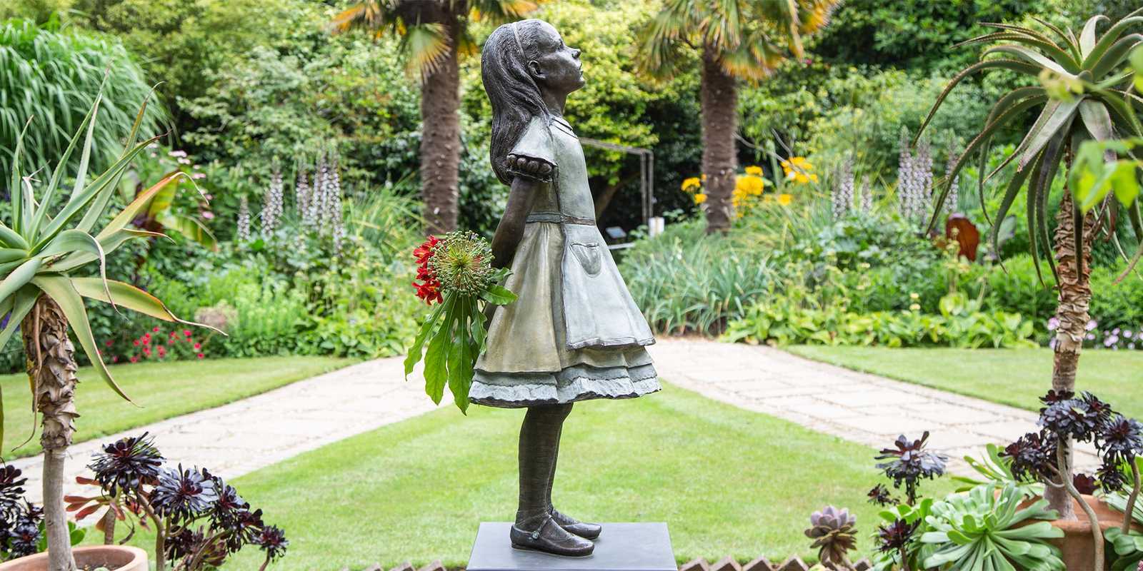 Alice in Wonderland sculpture