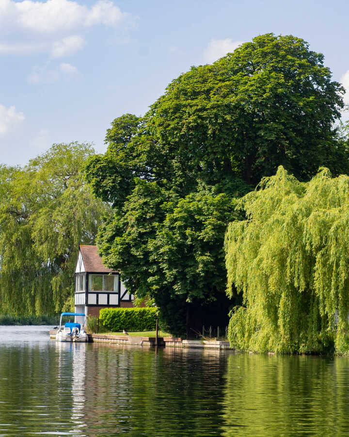 The River Thames at Cookham and Pangbourne