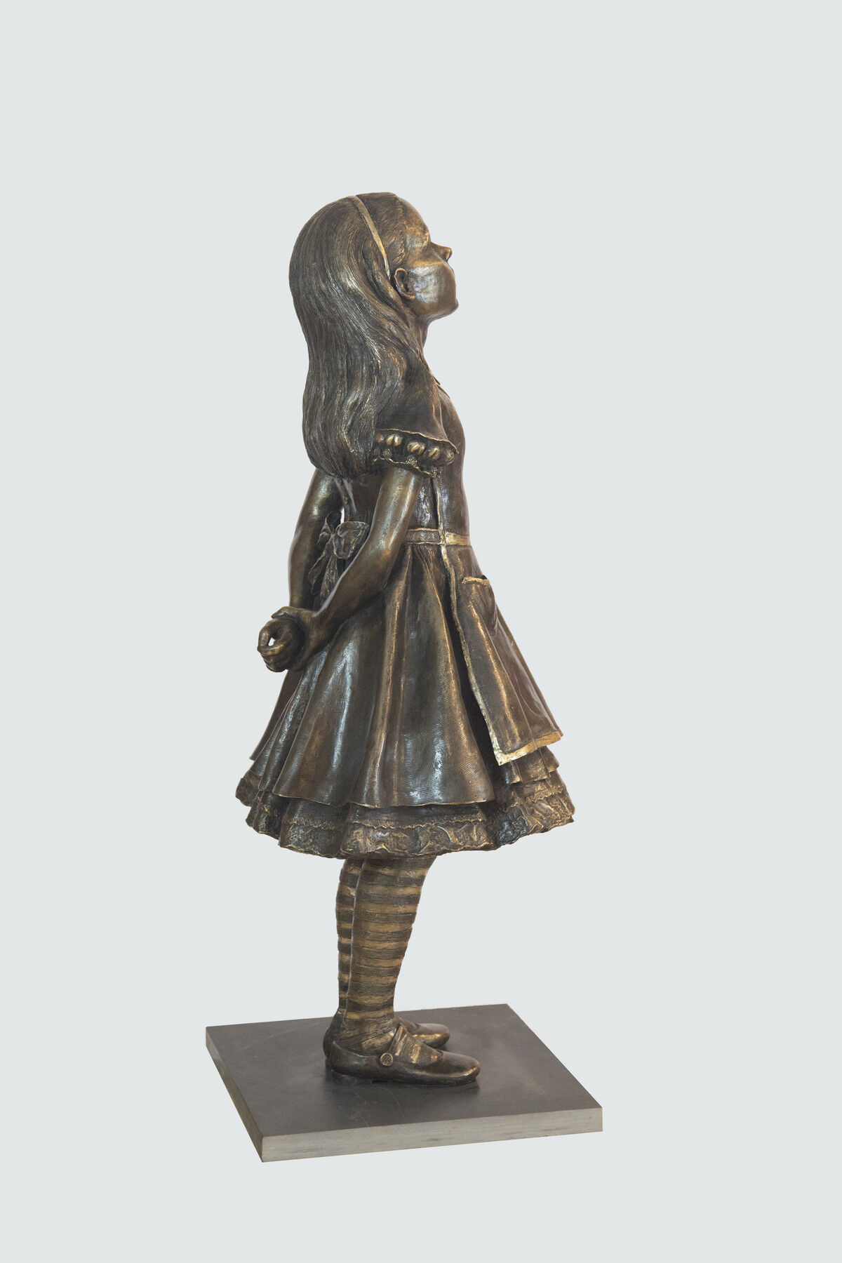 Alice in Penny Bronze 5