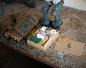 robert james workshop bronze care kit