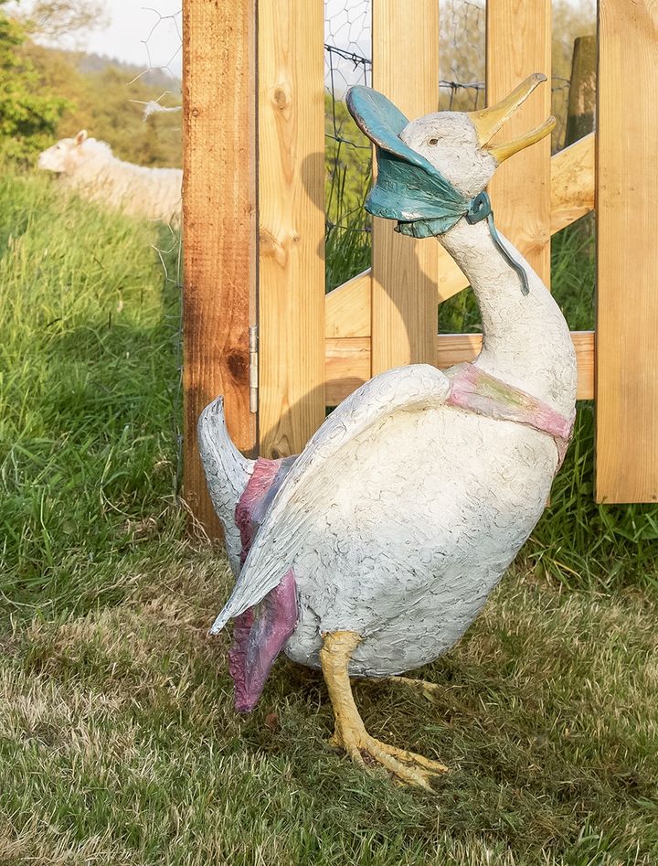 Jemima Puddle-Duck - Bronze Garden Sculpture
