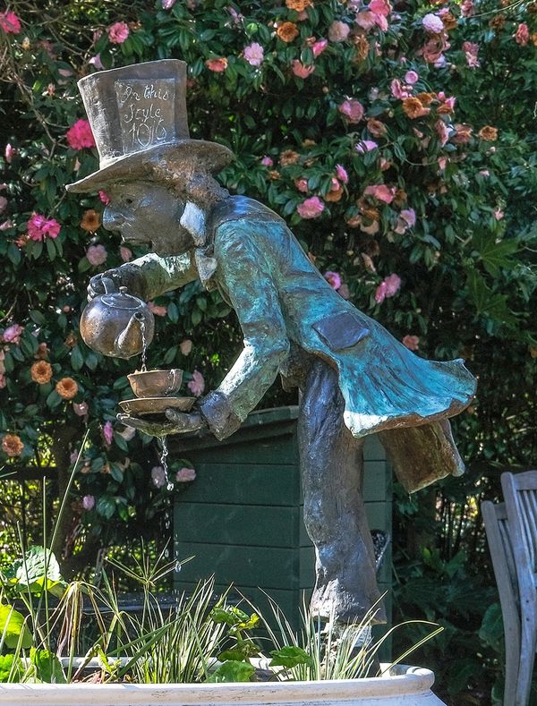 The Mad Hatter (large) - Bronze Water Feature