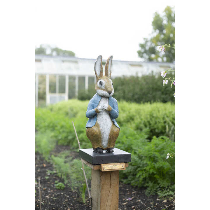 Alice in Wonderland minature sculpture range from Robert James Workshop