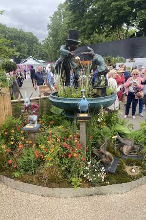 Tea Party Urn at RHS Chelsea Flower Show 2024 Tea Party Urn at RHS Chelsea Flower Show 2024