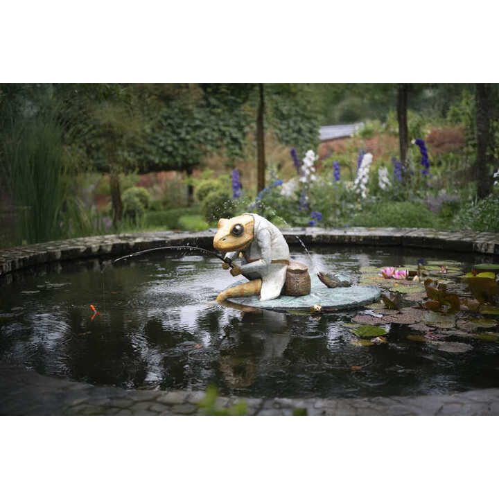 Alice in Wonderland minature sculpture range from Robert James Workshop