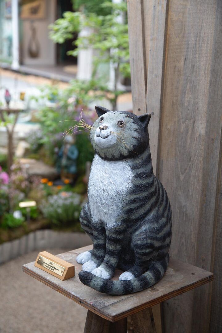 Mog Portrait.jpg