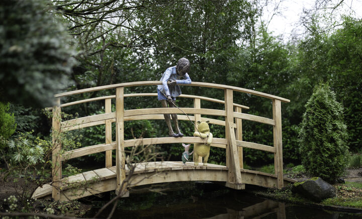 Poohsticks Bridge-02.jpg