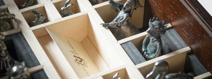 Cheshire Cat sculpture