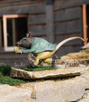 Samuel Whiskers garden sculpture