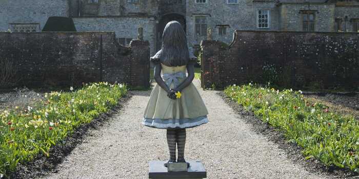 alice sculpture at forde abbey