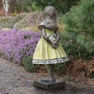 medium alice garden sculpture