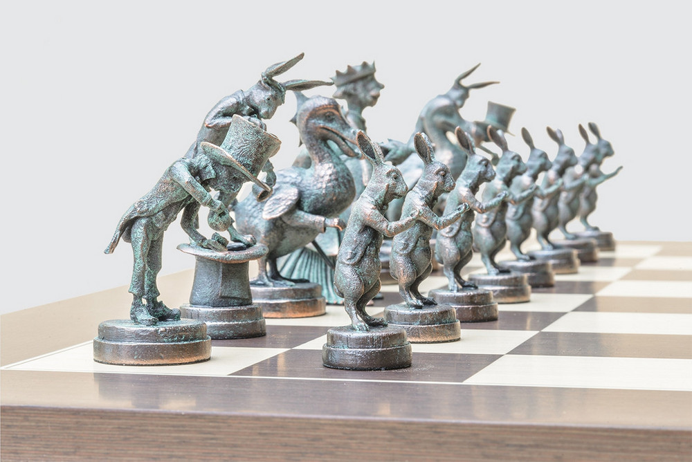 Alice in Wonderland Chess Set and Jewellery Collection Robert