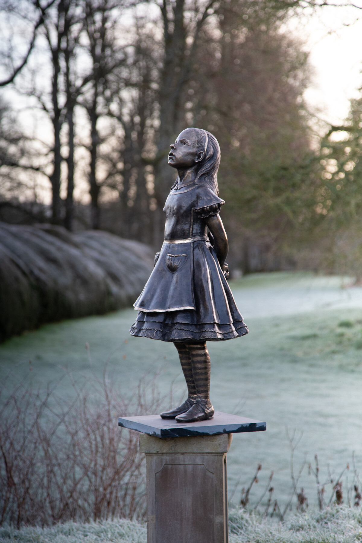 Alice - Penny Bronze - Bronze Garden Sculpture